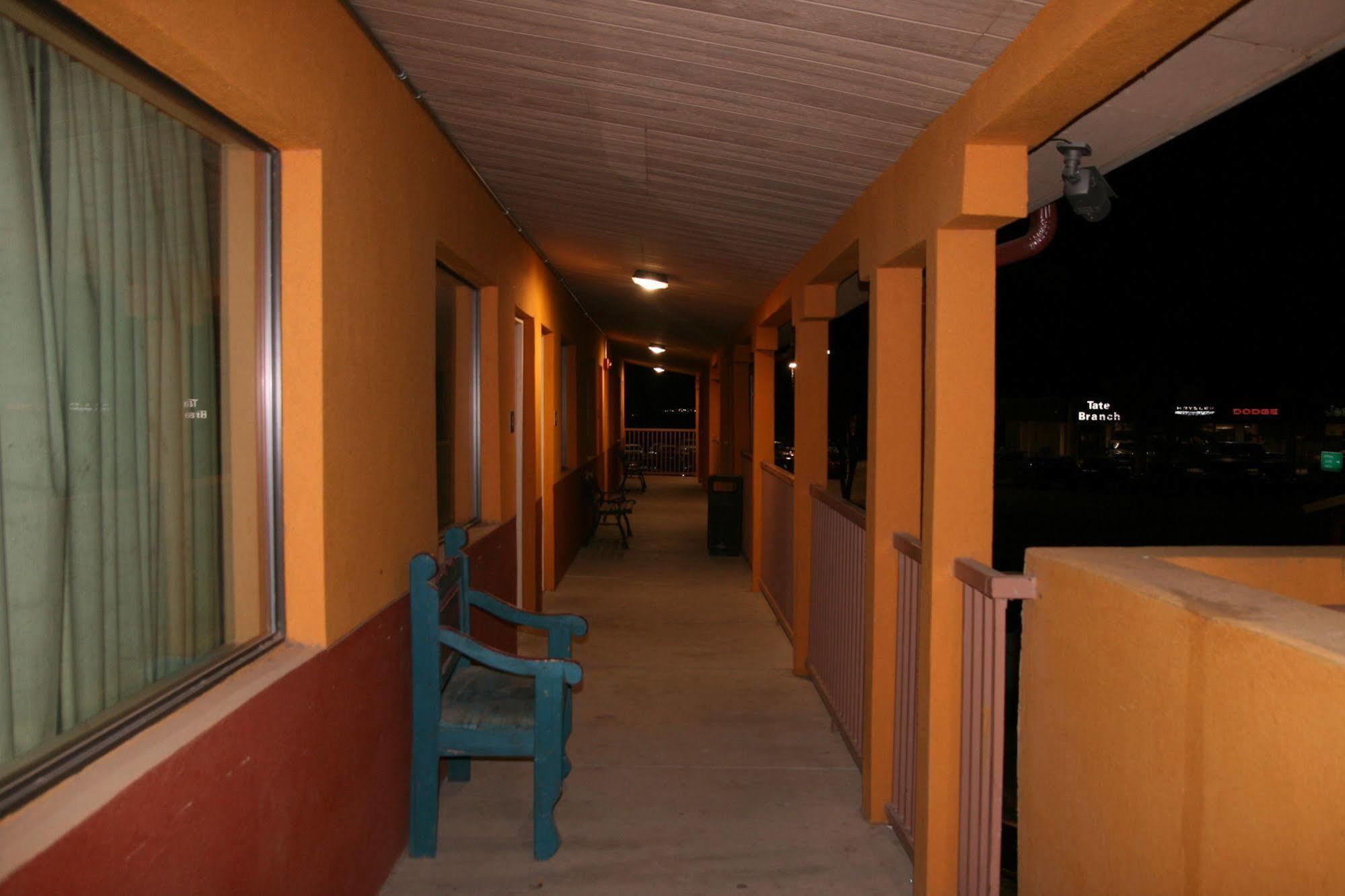 Budget Inn Артижа Экстерьер фото